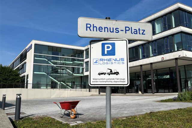 Zahlreiche IT-Spezialisten, Softwareentwickler und Produktverantwortliche werden bei Rhenus werden vor die Tür gesetzt. Nicht alle bekommen ein Anschlussangebot.