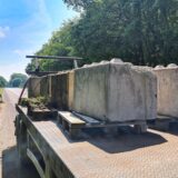 ungesicherte Ladung auf der Ladefläche eines Traktors