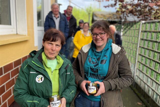 Julia Karschewski (26) übernimmt die Leitung des Tierheims von Bärbel Marks. Der Vorstand des Tierschutzverein steht hinter dieser Personalentscheidung.