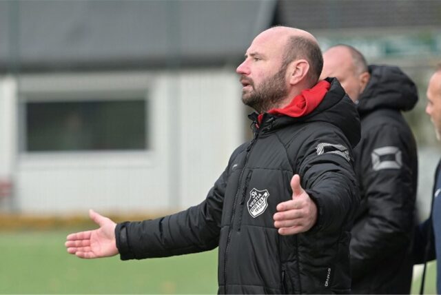 Wird im Sommer nicht Trainer beim TuS 05 Sinsen: Daniel Bergmannshoff, hier noch in Diensten von Vestia Disteln.