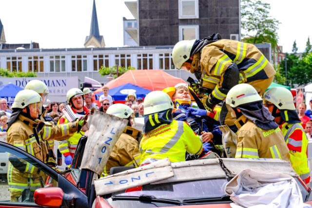 3. Stadtfeuerwehrtag 2024 vor dem Rathaus in Recklinghausen.