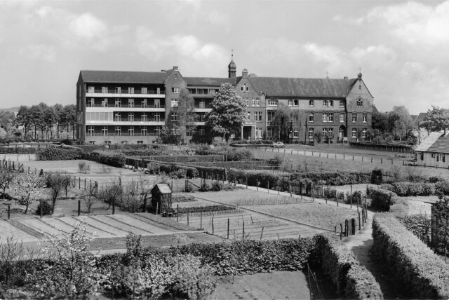 Alte Ansicht vom Sixtus-Hospital in Haltern