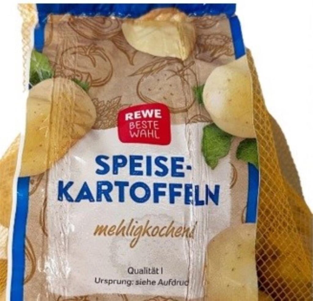 Eine Verpackung der Kartoffeln von Rewe, für die es eine aktuelle Rückrufaktion gibt. Eine Verpackung der Kartoffeln von Rewe, für die es eine aktuelle Rückrufaktion gibt.