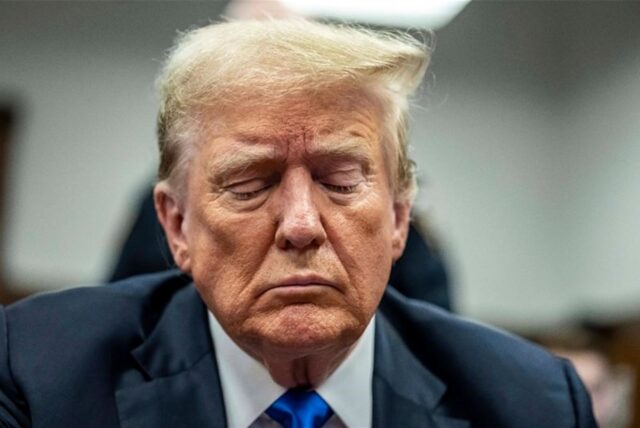 Trump droht eine mehrjährige Freiheitsstrafe, die auch zur Bewährung ausgesetzt werden könnte, oder eine Geldstrafe.