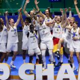 Ein deutscher Basektball-Weltmeister spielte in der Landesliga Fußball.