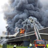 Großbrand in einer Lagerhalle in Recklinghausen