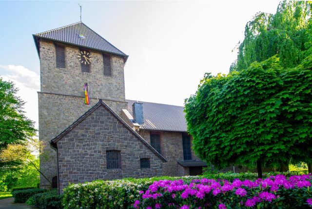 Ansicht von der Lambertus-Kirche Lippramsdorf
