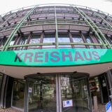 Außenansicht des Eingangs zum Kreishaus in Recklinghausen.