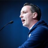 Der fraktionslose Abgeordnete Matthias Helferich und Mitglied der Jungen Alternative für Deutschland spricht während des 21. Landesparteitags der „Alternative für Deutschland“.