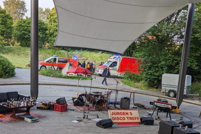 Während der Veranstaltung mit „Jürgen’s Disco Treff“ gab es einen medizinischen Notfall.
