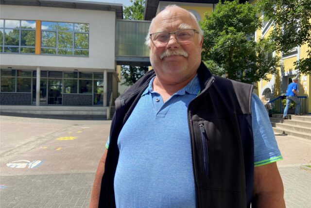 Joachim war Jahrzehnte Schreiner. Der Castrop-Rauxeler denkt bei der Europawahl auch an die Zukunft seiner Enkel.