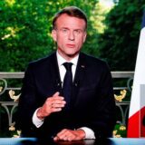 Emmanuel Macron hat im Fernsehen angekündigt die Nationalversammlung aufzulösen und für den 30. Juni 2024 Neuwahlen anzusetzen.