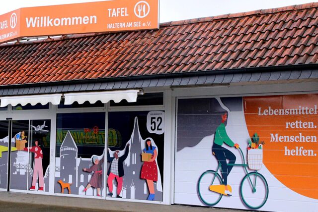 Der Eingang des neuen Tafelladens