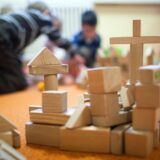 In Castrop-Rauxel gibt es 26 Kindergärten mit kirchlichem Bezug. Weit mehr als ohne. Doch auch da gibt es Personalmangel. Auch, weil die Auswahl der Erzieherinnen auf Gläubige verengt ist?