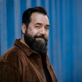Porträt des bekannten Sängers Laith Al-Deen.