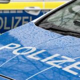 Die Polizei Dortmund beschäftigt sich am Montag mit Bombendrohungen gegen mehrere Schulen, stuft diese jedoch als „haltlos“ ein.
