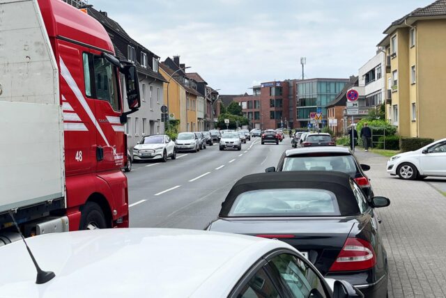 Für Radfahrer kann es auf dem Schüttenwall eng werden.