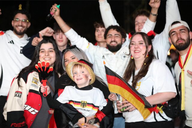 Deutschland-Fans in Dortmund feiern.