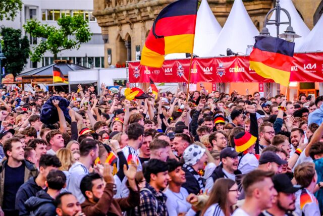 Public Viewing in der Arena beim EM-Eröffnungsspiel am Rathaus in Recklinghausen