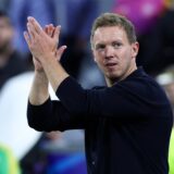 Julian Nagelsmann klatscht in die Hände.