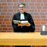 Christian Siebold – hier im evangelischen Gemeindezentrum Arche – zieht in das katholische Pfarrhaus Liebfrauen.