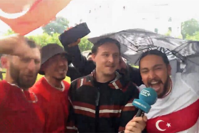 Ein Fan der Türkei brüllt „wir wollen einfach umbringen“ in das Mirko unseres Reporters am Borsigplatz.