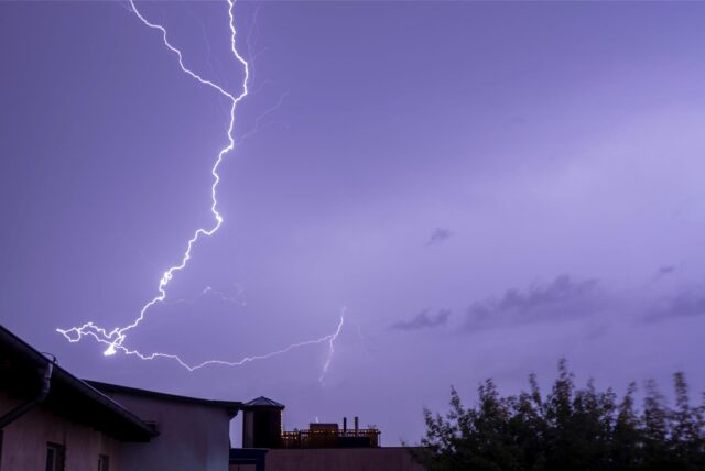 Blitze am Himmel