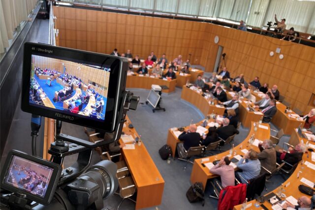 Im Ratssaal tagt sieben bis acht Mal im Jahr der Stadtrat, dazu einige der politischen Fachausschüsse und andere Runden. Er soll saniert werden. Dafür bewirbt sich die Stadt um Fördermittel.