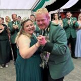 Es war ihr Abend: Frank I. und Michaela II. (Sandhofe) beim Eröffnungstanz.