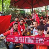 Nicht nur beim Public Viewing war viel los – zum EM-Spiel Türkei gegen Portugal zog es viele Menschen in die Dortmunder City.