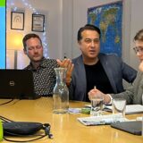 Murat Vural (2.v.l.) und seine Schwester Serife Vural-Banik haben das Chancenwerk in Castrop-Rauxel gegründet – damit junge Menschen nicht das gleiche erleben müssen wie sie.