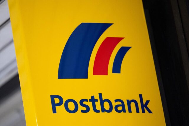 Die Postbank schließt bundesweit 230 Filialen.