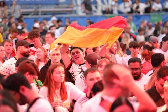 Deutschland-Fans beim Public Viewing in Dortmund