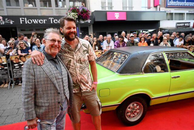 Der in Unna aufgewachsene Regisseur Peter Thorwarth mit Martin Semmelrogge, einem der Stars aus „Bang Boom Bang“.