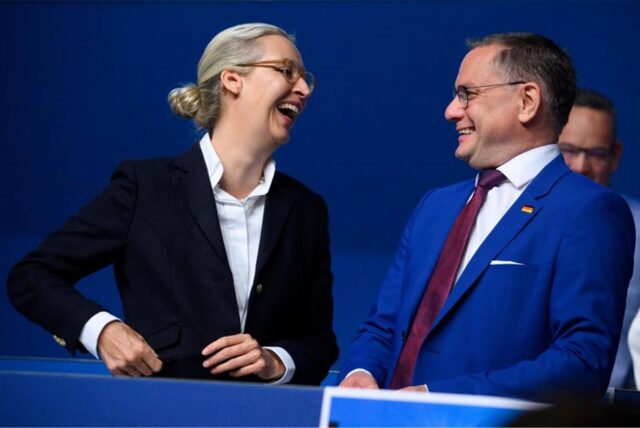 Alice Weidel und Tino Chrupalla bilden auch für die kommenden zwei Jahre die Doppelspitze der AfD.