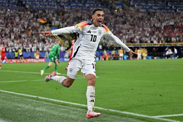 Deutschlands Jamal Musiala bejubelt sein Tor zum 2:0.