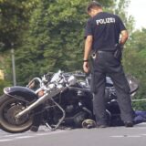 Die Rettungskräfte konnten nichts mehr für den 39-Jährigen tun, der auf diesem Motorrad im Juni 2024 in einen Unfall verwickelt war.