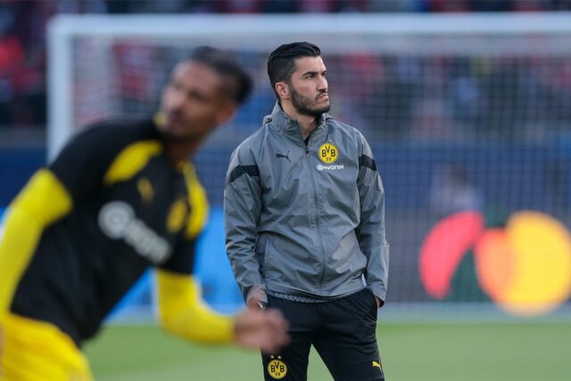 Nuri Sahin schaut zur Seite.