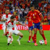 Rodri im Zweikampf mit einem Georgier