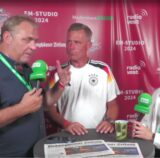 Ralf Wiethaup und Janine Jähnichen im RZ-EM-Studio in der Recklinghäuser Kia-Arena.