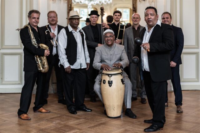 Die Salsa-Band „Macondito“ tritt in der Oude Marie auf.