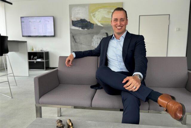 Der 31-Jährige Depotmanager tritt stilsicher auf.