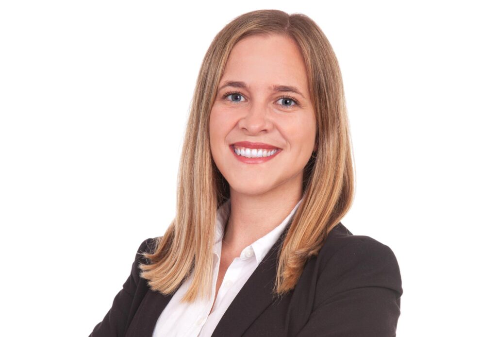 Vanessa Vohs aus Bottrop konkurriert mit Nicklas Kappe um die Bundestagskandidatur. Vanessa Vohs aus Bottrop konkurriert mit Nicklas Kappe um die Bundestagskandidatur.