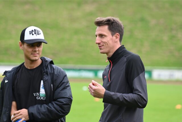 Milko Trisic, Trainer des FC 96 Recklinghausen (r.)