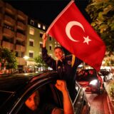 Fans feierten den Sieg der türkischen Mannschaft mit einem Autokorso am Borsigplatz.