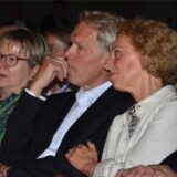 Sylvia Löhrmann, Ulrich und Birgit Wessel bei der Abschiedsfeier in der Aula.