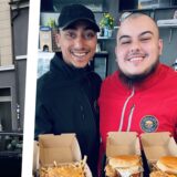 Alfredo Rifati (l.) und Redjeb Selimi sind die neuen Gesichter in einer bekannten Pizzeria im Dortmunder Westen. Hier werden die italienische Küche und die Balkanküche vereint.
