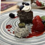 Kerstin Scheufen-Hanke führt das nordisch-westfälische Restaurant in der Alten Mühle in Dortmund-Huckarde. Mit ihren kreativen kulinarischen Ideen ist sie jetzt auch stadtweit unterwegs und serviert Sieben-Gänge-Menüs an Hidden Places, an versteckten Orten.