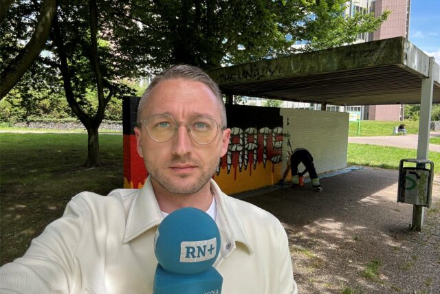 Unser Reporter Philipp Pohl berichtet von vor Ort.