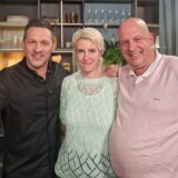 Starkoch Alexander Kumptner mit Sabrina Macher und Marco Pape von Halterner Drügen Pütt.